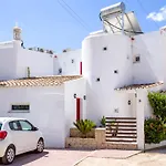 Exclusive Beachfront In - Private Access - Heatable Pool & Jacuzzi - Sleeps 10 Albufeira