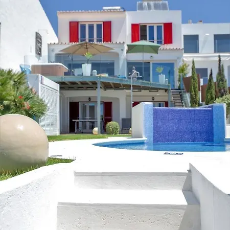 Luxurious Beachfront De La With Private Acces