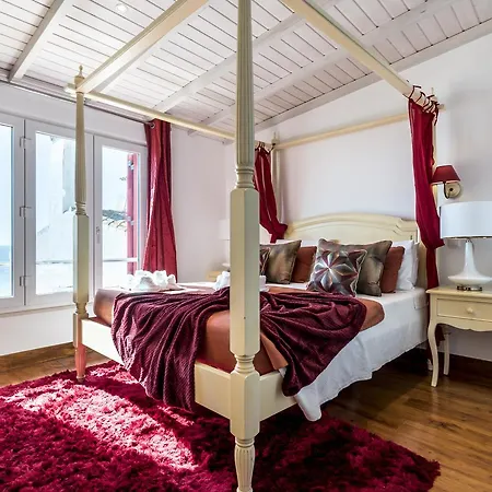 Villa Luxurious Beachfront De La With Private Acces