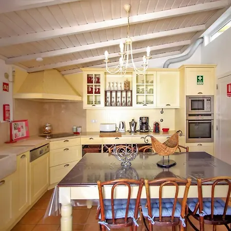 Villa Luxurious Beachfront De La With Private Acces Albufeira