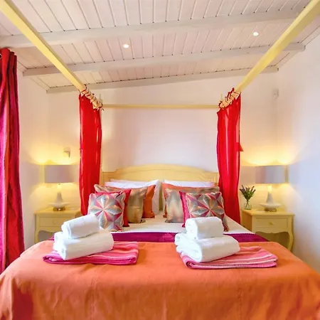 Luxurious Beachfront De La With Private Acces Albufeira