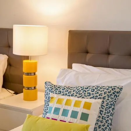 Luxurious Beachfront De La With Private Acces Albufeira