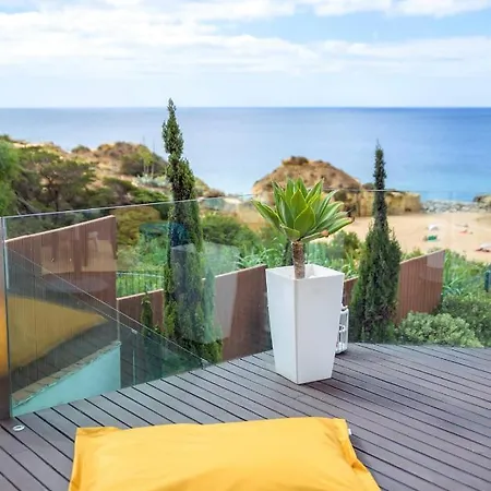 Luxurious Beachfront De La With Private Acces Villa