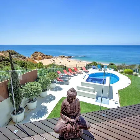 Luxurious Beachfront De La With Private Acces Villa *