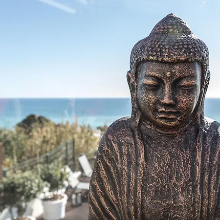 Luxurious Beachfront De La With Private Acces *