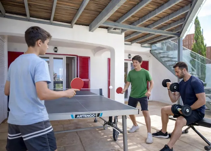 Oceanfront Luxury Villa With Private Beach Access Pool & Jacuzzi Walk To Town Sleeps 10 * 알부페이라