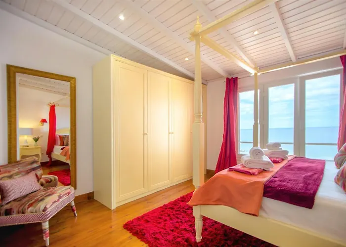 빌라 Oceanfront Luxury Villa With Private Beach Access Pool & Jacuzzi Walk To Town Sleeps 10