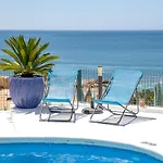 Exclusive Beachfront In - Private Access - Heatable Pool & Jacuzzi - Sleeps 10 *