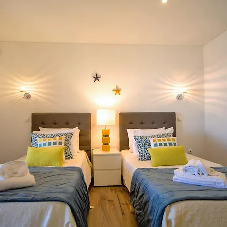 Exclusive Beachfront In - Private Access - Heatable Pool & Jacuzzi - Sleeps 10 *